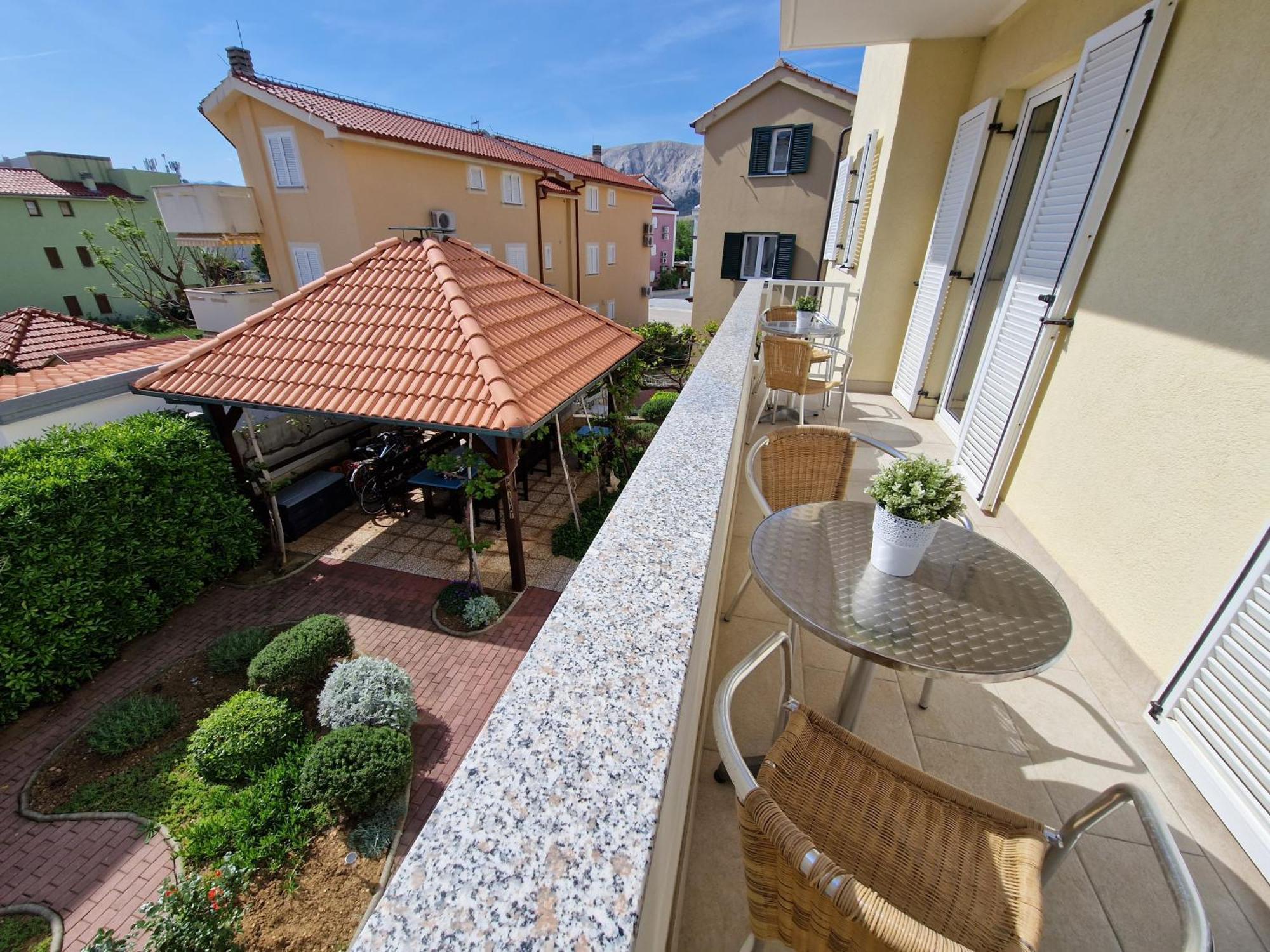 Apartments Josipa Baška Extérieur photo